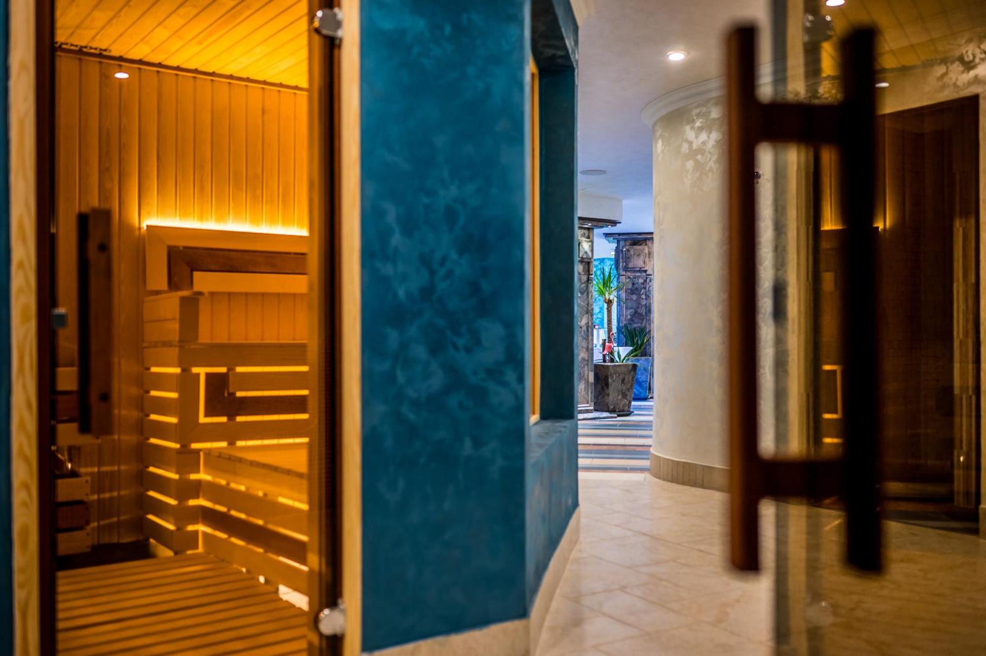 Armaco Residence โคปริฟชทิทซา ภายนอก รูปภาพ